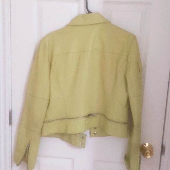 Leather jacket - Picture 3 of 8